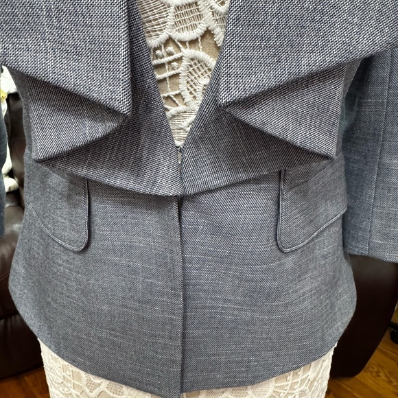 WHBM jacket. New, newer worn, no tags. Size 4. Lots of interesting details. - Picture 2 of 8